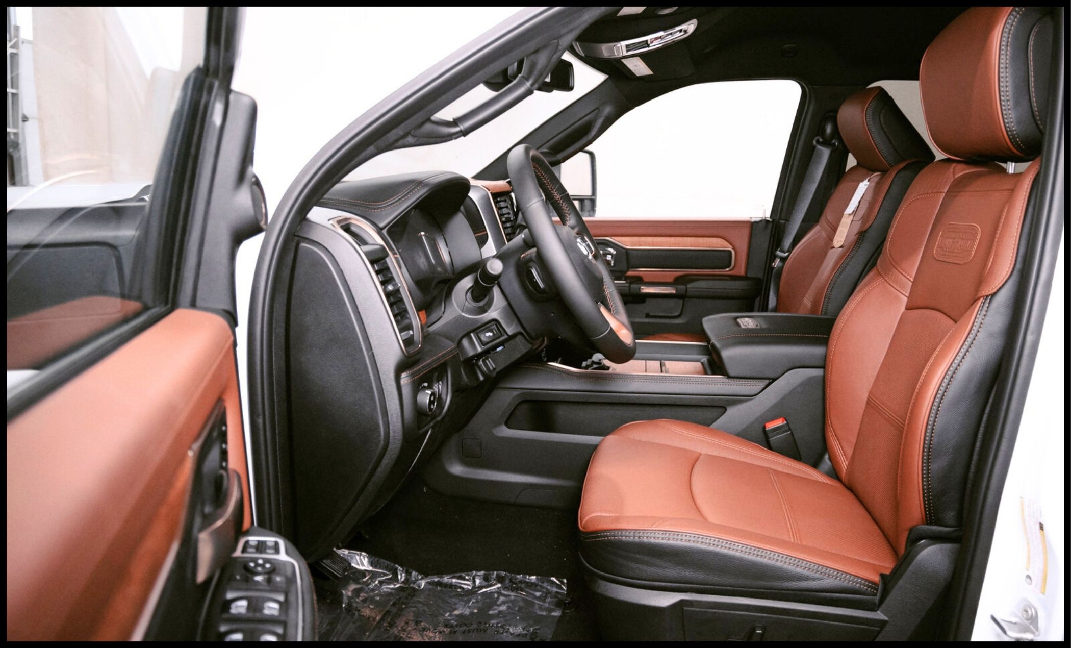 2024 RAM 3500 LIMITED LONGHORN MEGA CAB DRW