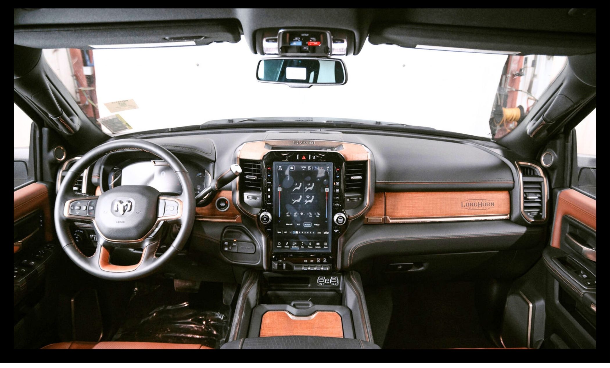 2024 RAM 3500 LIMITED LONGHORN MEGA CAB DRW