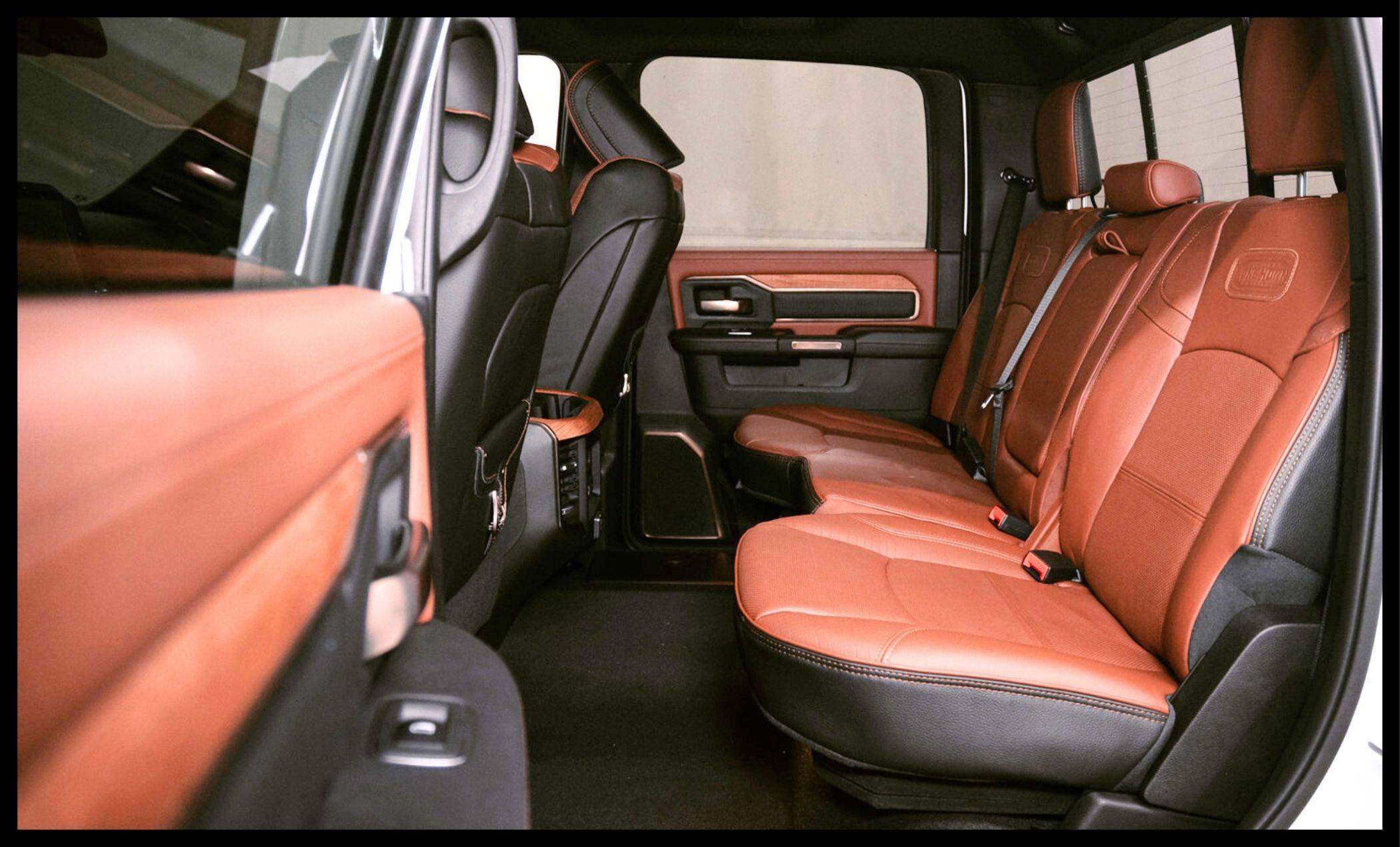 2024 RAM 3500 LIMITED LONGHORN MEGA CAB DRW
